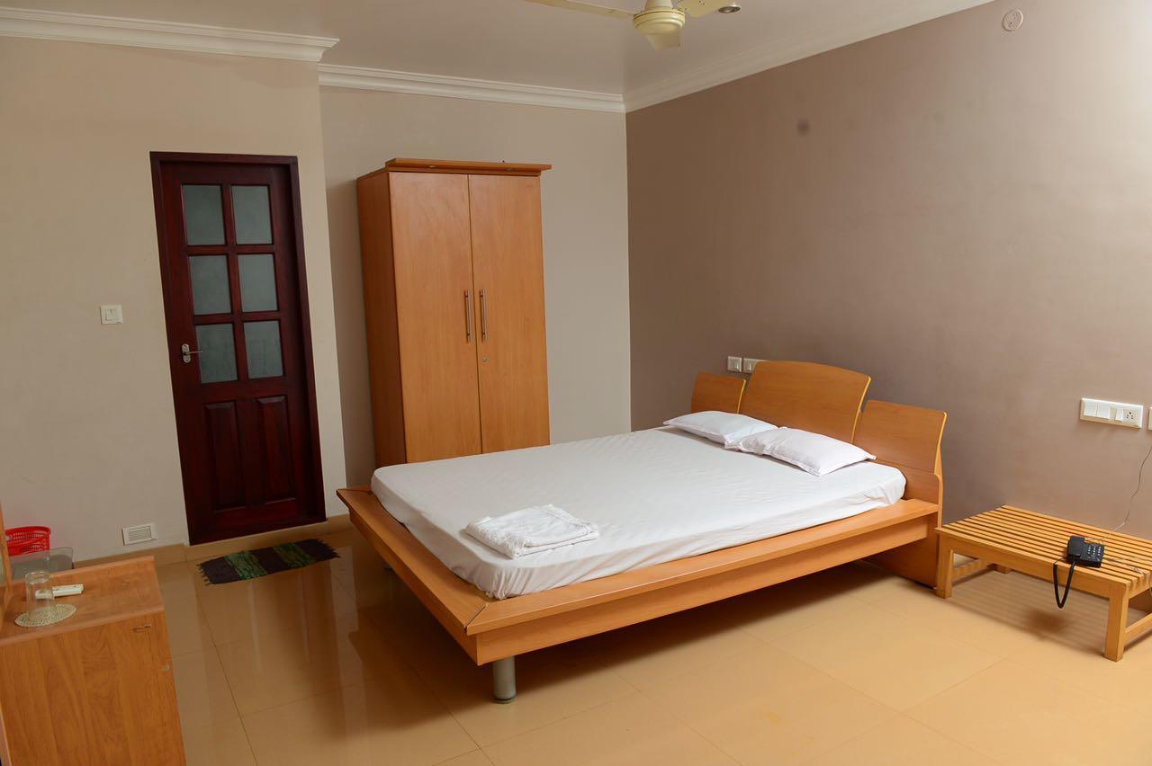 Mascot Paradise City Hotel Tellicherry Esterno foto